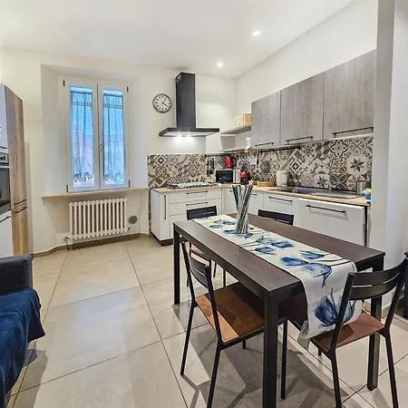 Marina Di Piazzadarmi Vakantiehuis *