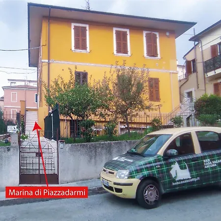 Marina Di Piazzadarmi Vakantiehuis *